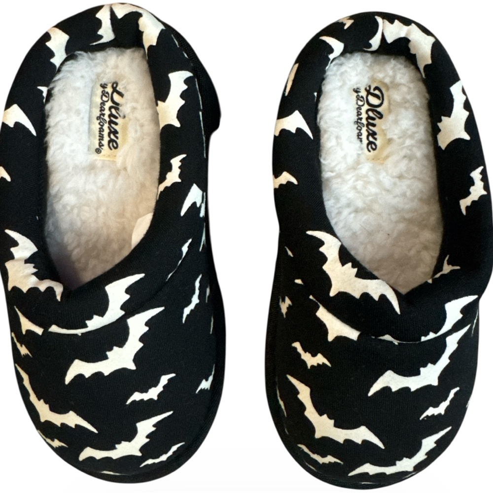 Deluxe by Dearfoarm Glow in The Dark Clog Bat Slippers Size 4/5